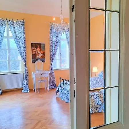 Apartment Sisi-schloss Rudolfsvilla - Sechser - 24 Gaeste